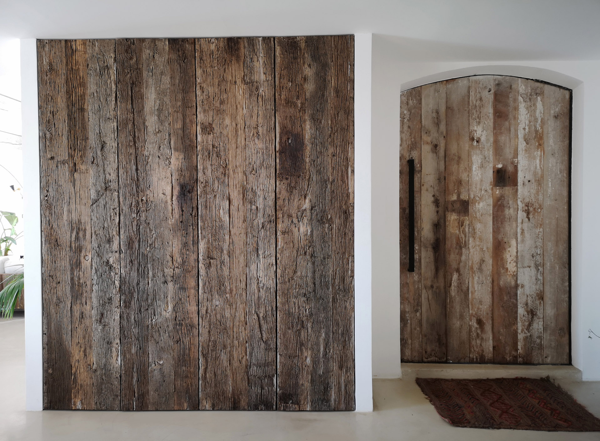 Portes en bois ancien upcyclé