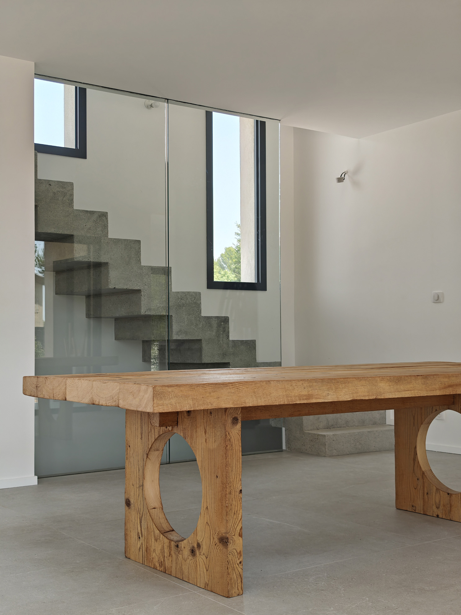 Contemporary table with old beams